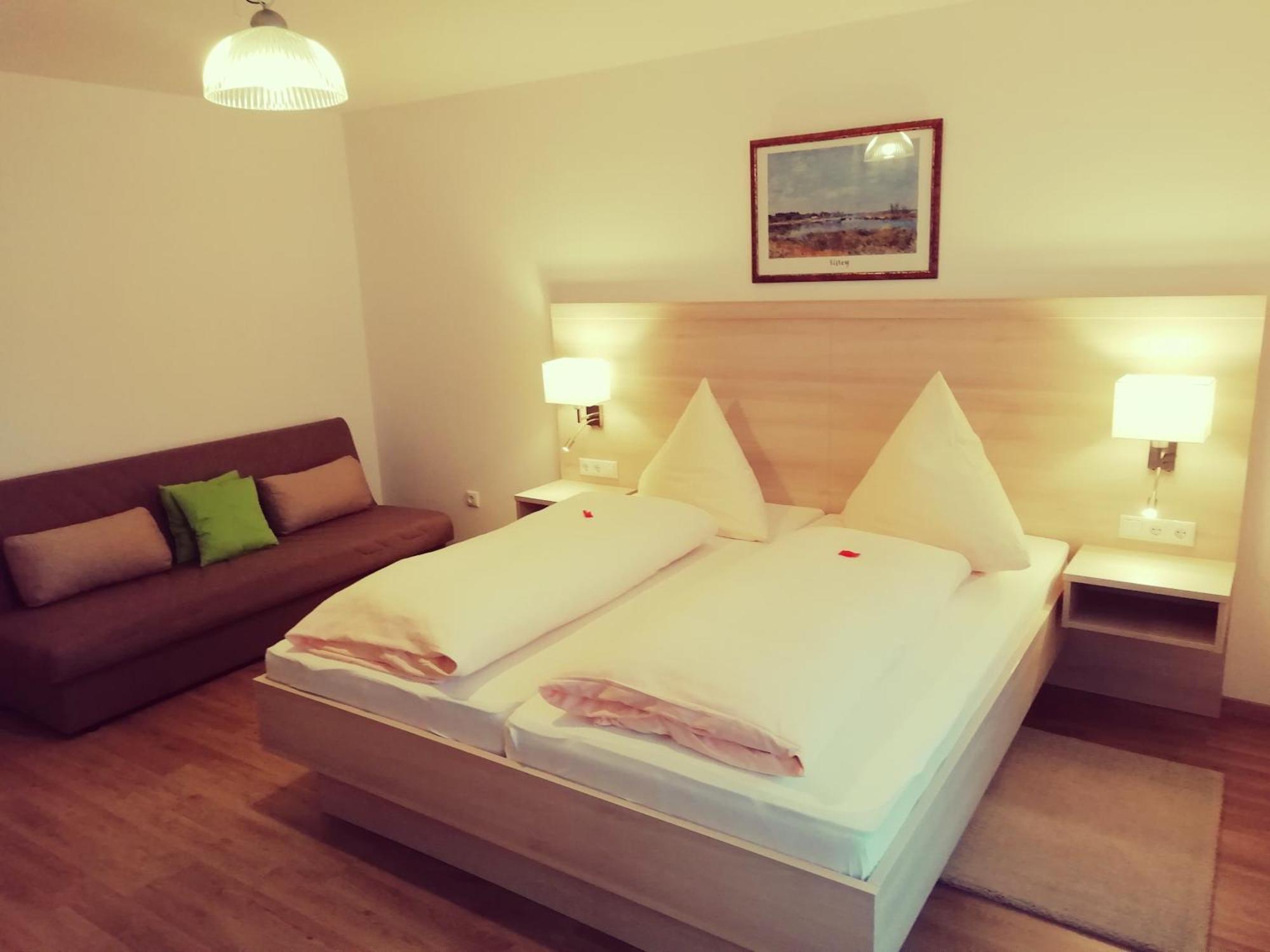 Buechelsteiner Hof Hotel Grattersdorf Ngoại thất bức ảnh